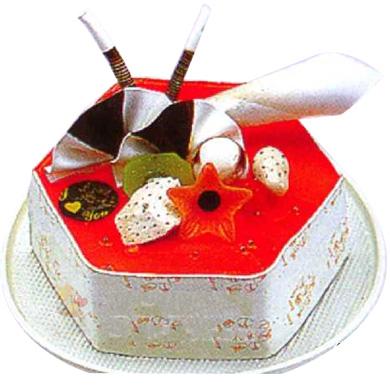 爱之乐章:慕斯蛋糕，水果、其它装饰
