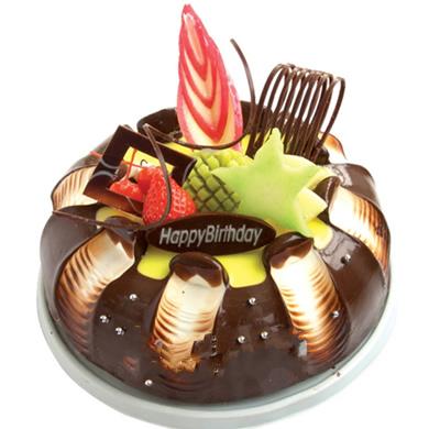 甜蜜攻略:圆形水果巧克力蛋糕，时令水果，巧克力拉丝