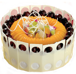 阳光心情:水果巧克力蛋糕，时令水果，巧克力装饰，巧克力片围边。