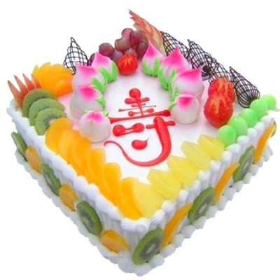 祝寿蛋糕/蟠桃贺寿:方形水果蛋糕，蛋糕中间夹有一层新鲜水果，表面再用寿桃水果装饰。