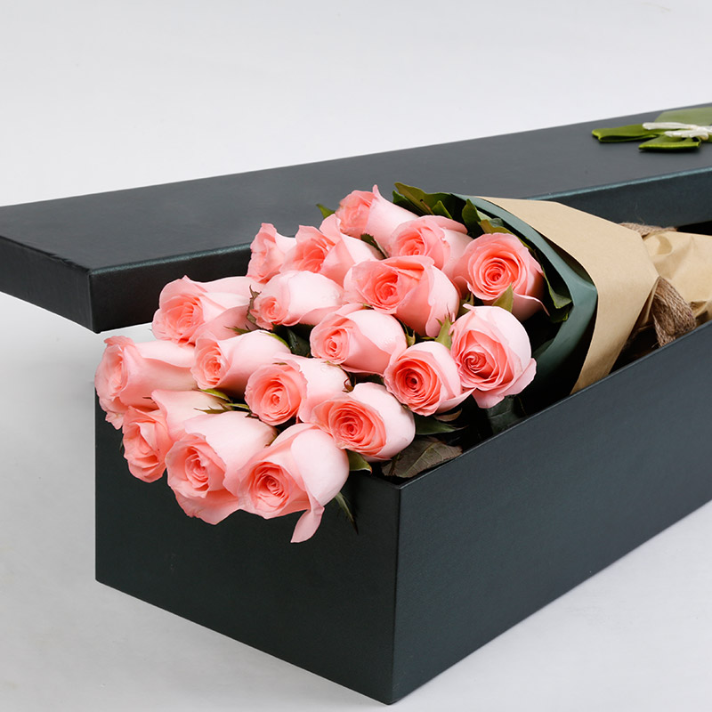 19朵粉玫瑰，间插绿叶,礼盒尺寸65*18*15cm